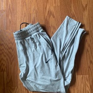 NWOT Nike tight fitted joggers